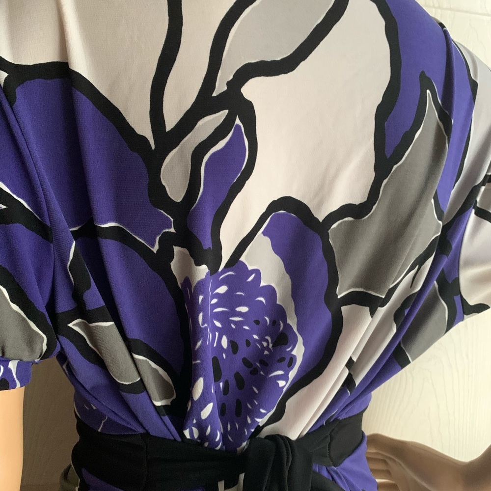 Gray and Purple Flower Shirt - Picture 14 of 16